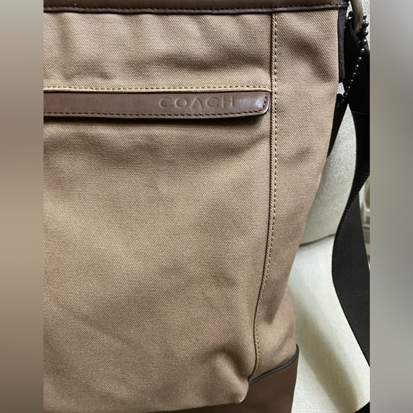 Coach Khaki Men’s Brown Camden Messenger/Shoulder Bag - Picture 11 of 14